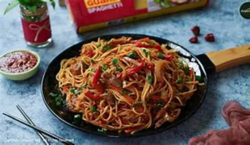 Chicken Schezwan Noodles